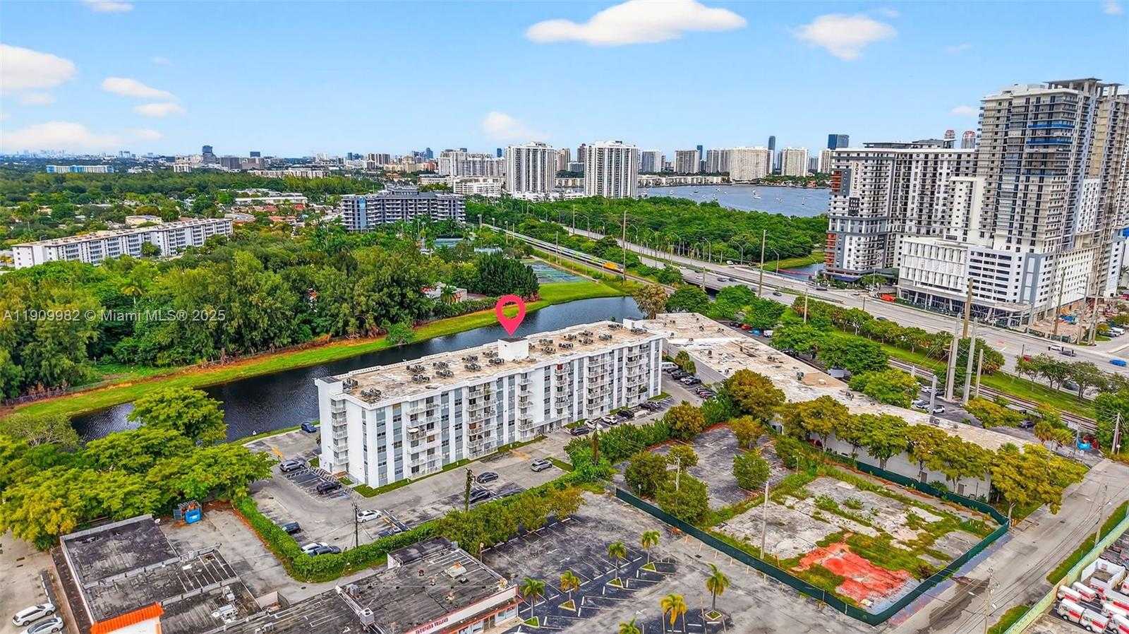 Small Image of 16465 NORTH EAST 22ND AVE #116, North Miami Beach Number 37