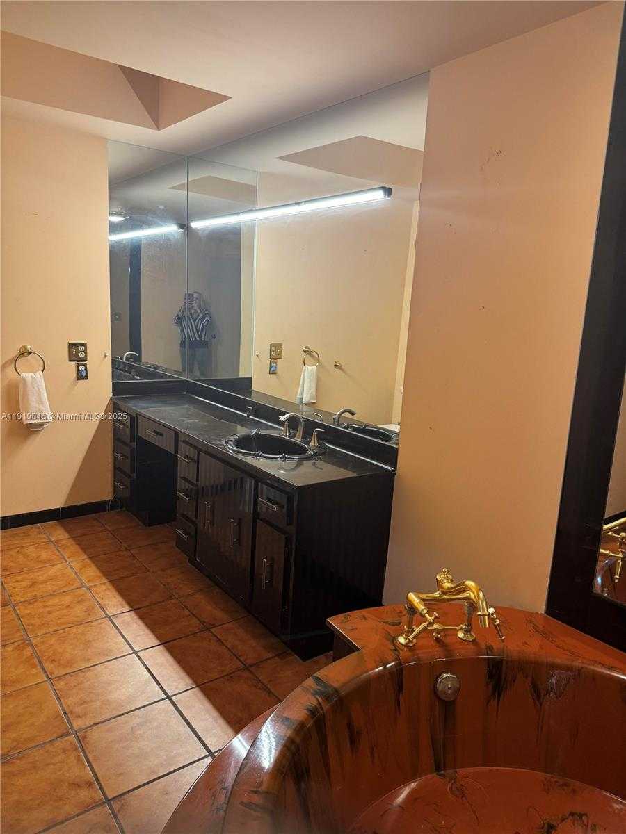 Imagen de Pequeño Objeto