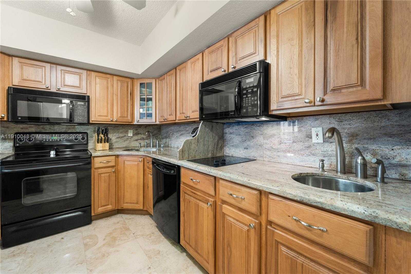 Small Image of 9455 COLLINS AVE #601, Surfside Number 4