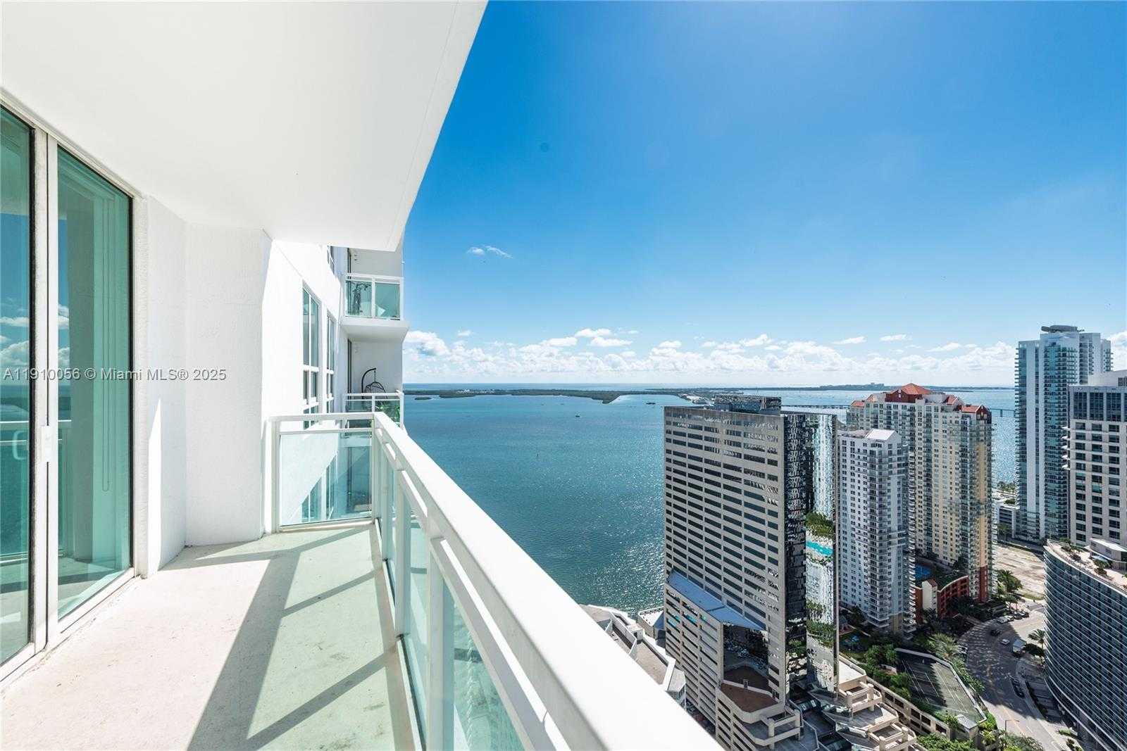 Small Image of 950 BRICKELL BAY DR #4007, Miami Number 2