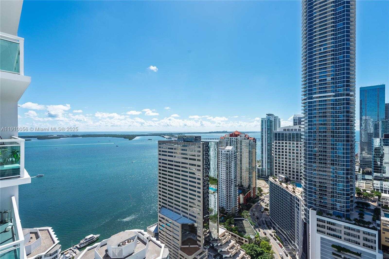 Small Image of 950 BRICKELL BAY DR #4007, Miami Number 29