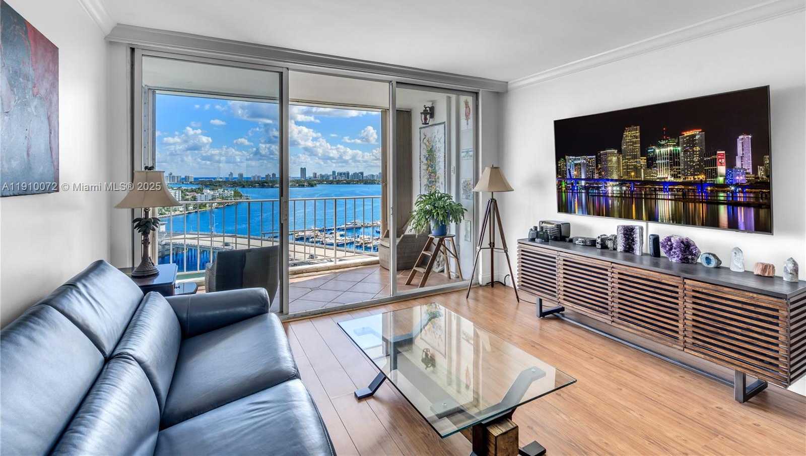 Small Image of 1865 79TH ST CSWY #PHI, North Bay Village Number 15