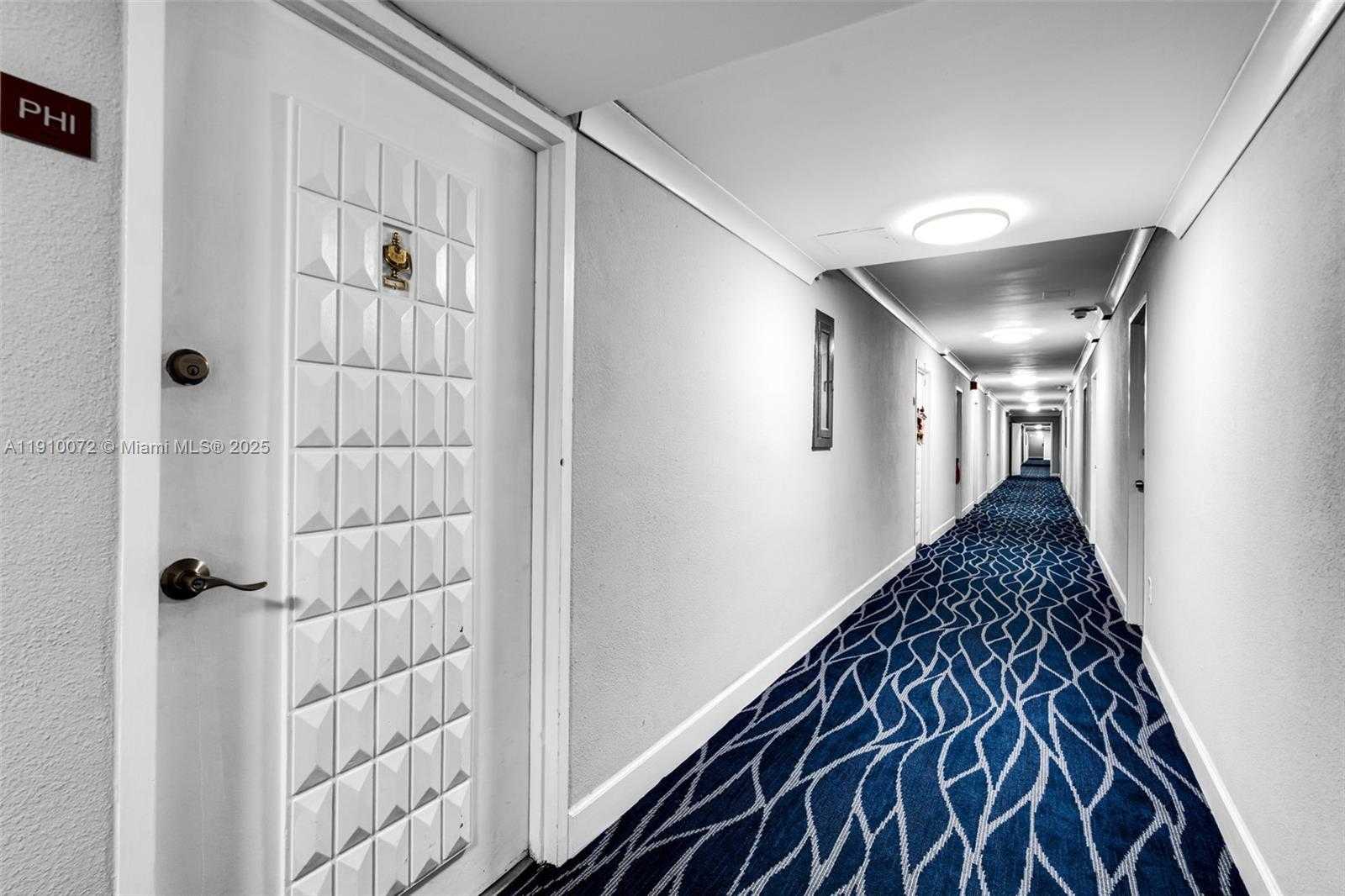 Small Image of 1865 79TH ST CSWY #PHI, North Bay Village Number 37