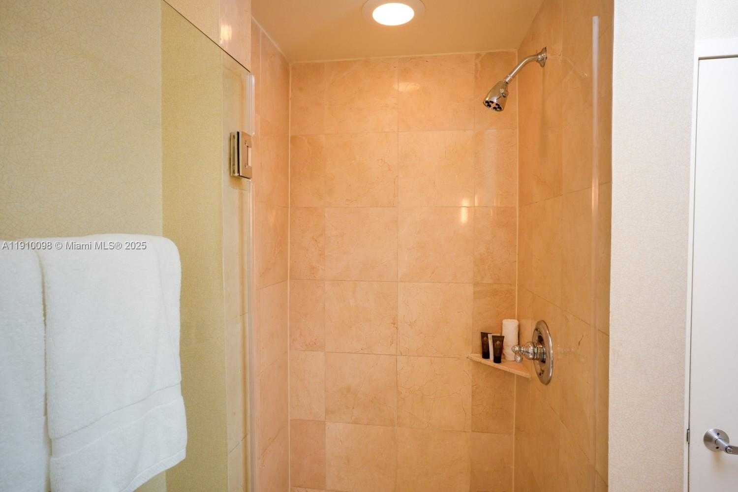 Small Image of 18001 COLLINS AVE #1118, Sunny Isles Beach Number 24