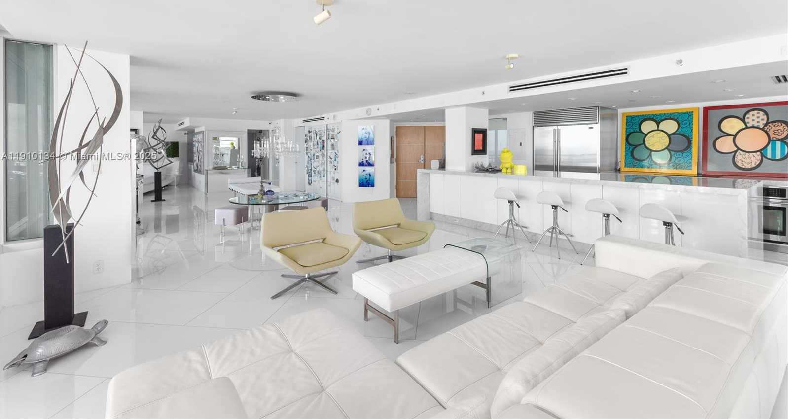 Small Image of 400 SOUTH POINTE DR #2310, Miami Beach Number 13