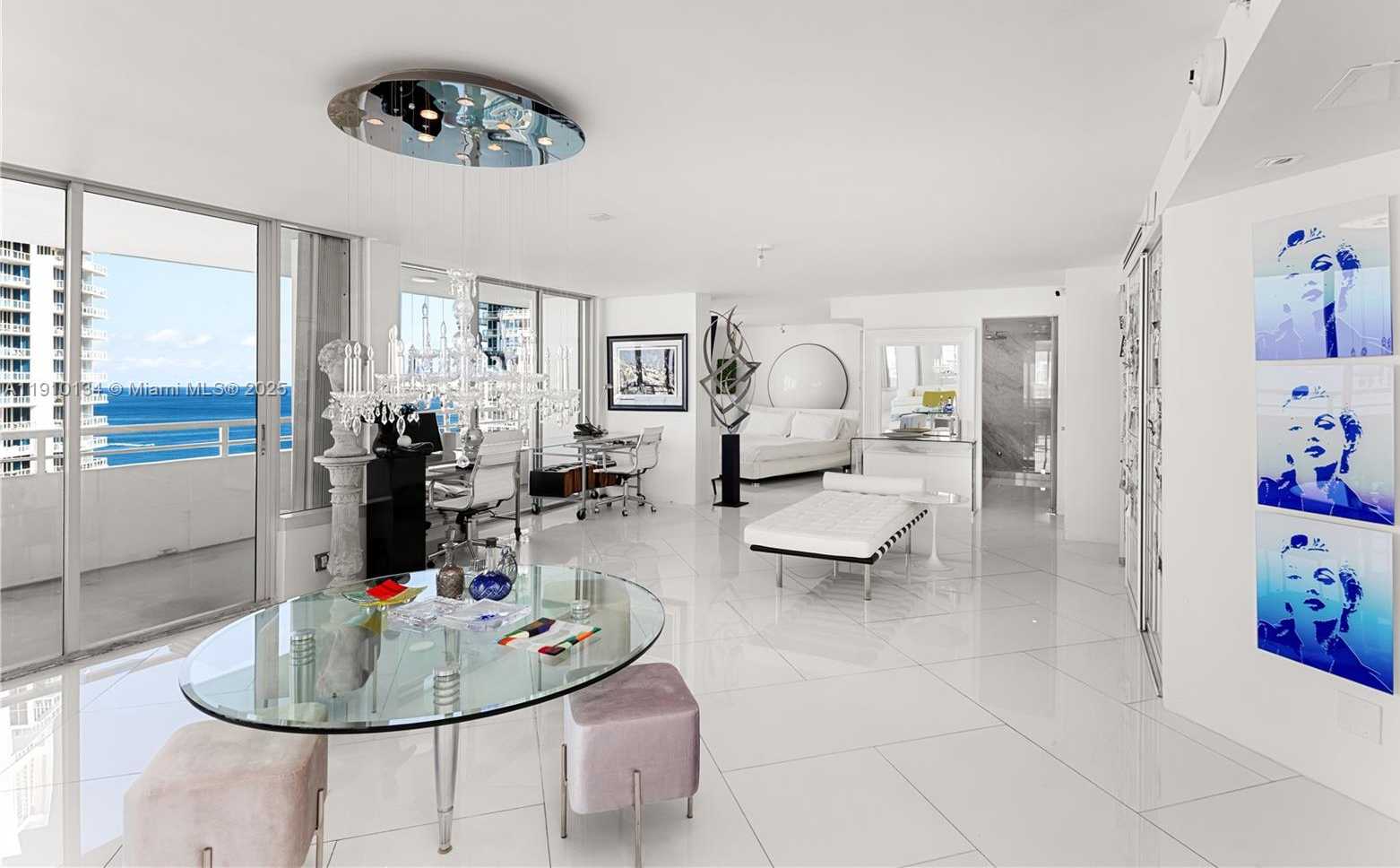 Small Image of 400 SOUTH POINTE DR #2310, Miami Beach Number 16