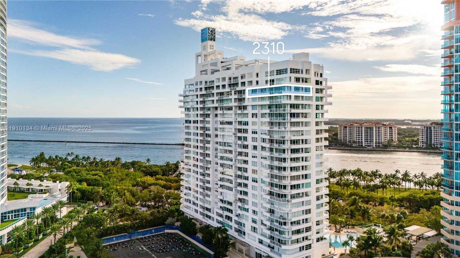 Small Image of 400 SOUTH POINTE DR #2310, Miami Beach Number 2