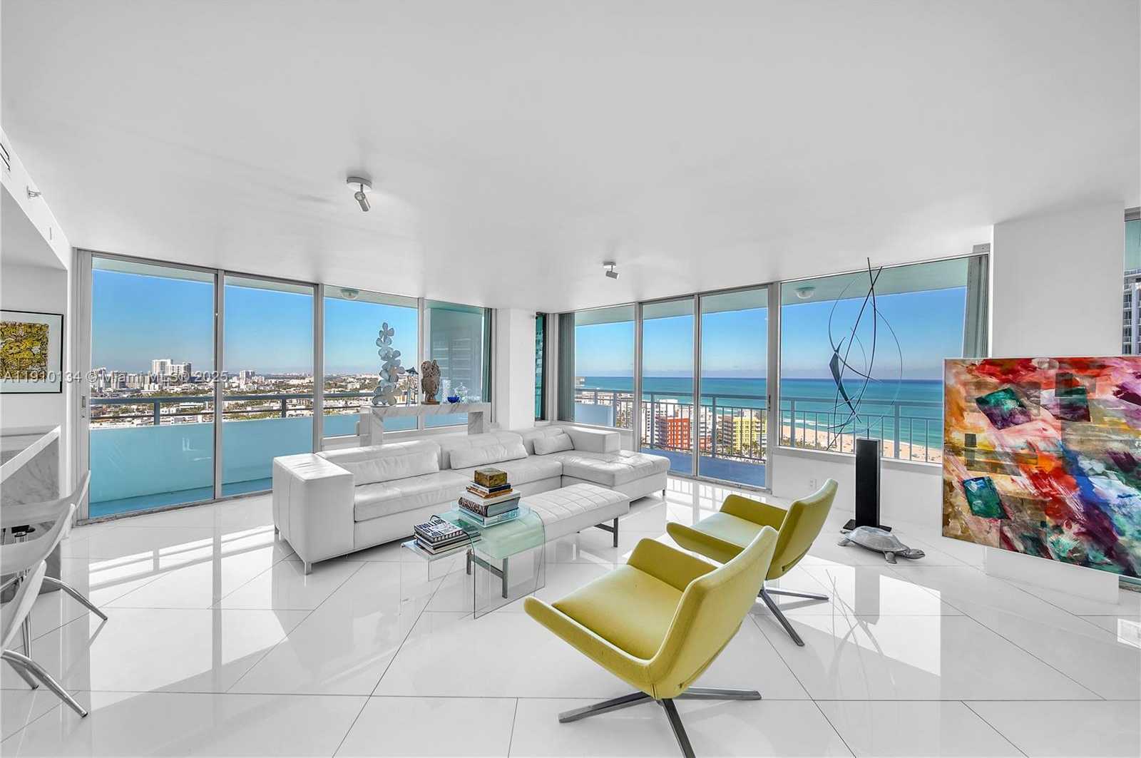 Small Image of 400 SOUTH POINTE DR #2310, Miami Beach Number 4