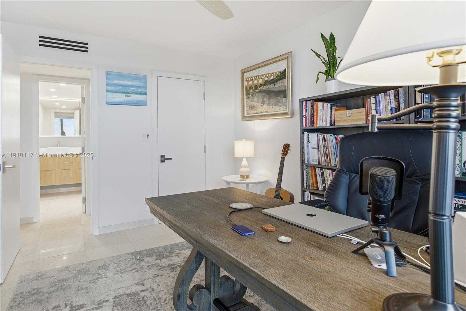 Small Image of 2655 COLLINS AVE #501, Miami Beach Number 23