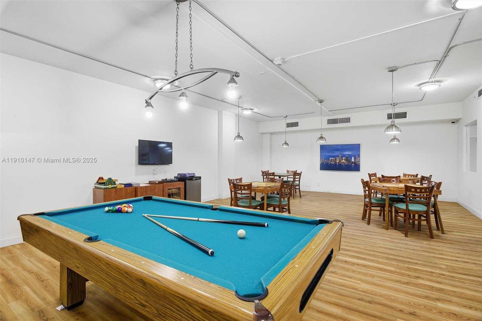 Small Image of 2655 COLLINS AVE #501, Miami Beach Number 34