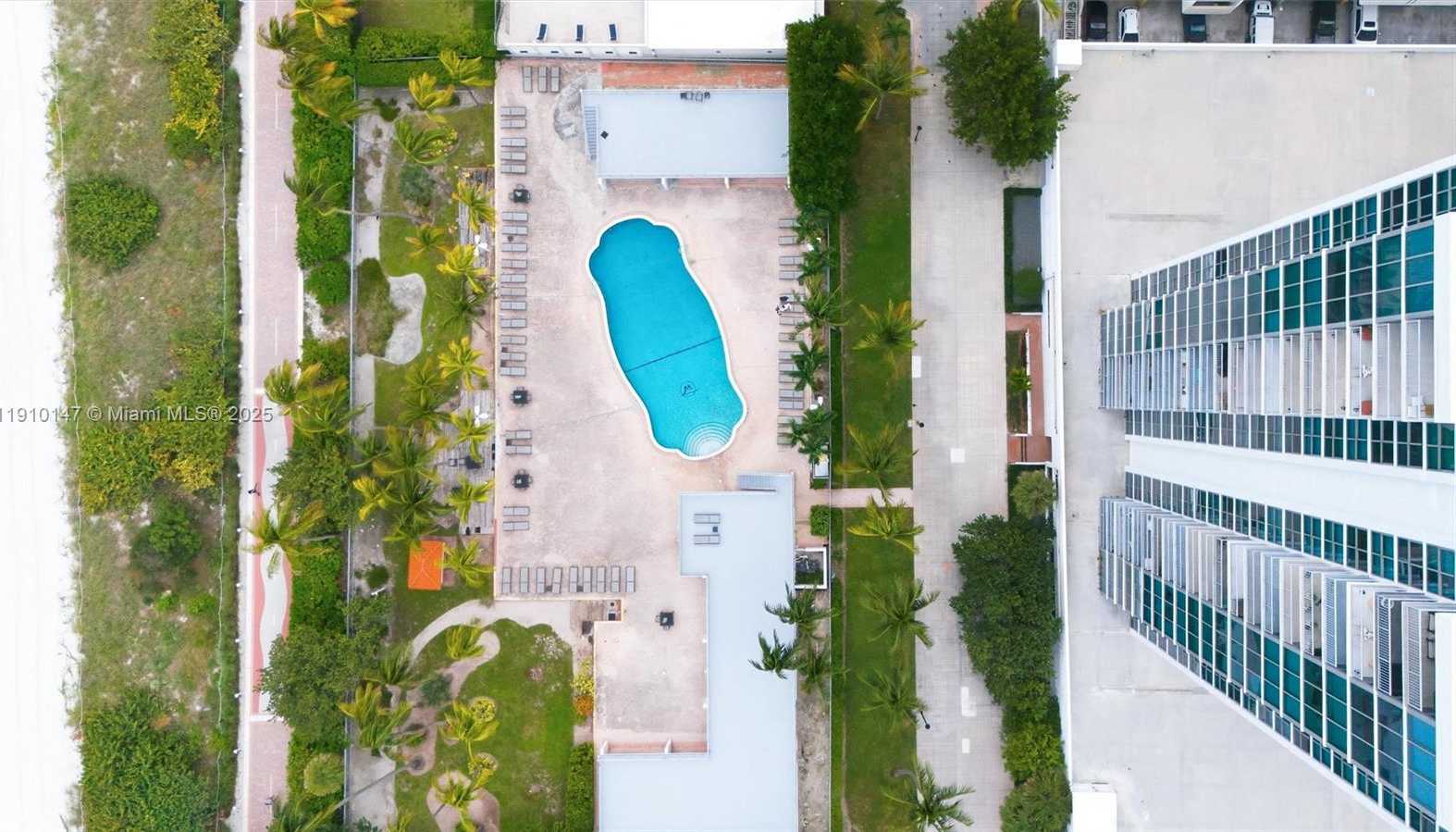 Small Image of 2655 COLLINS AVE #501, Miami Beach Number 40