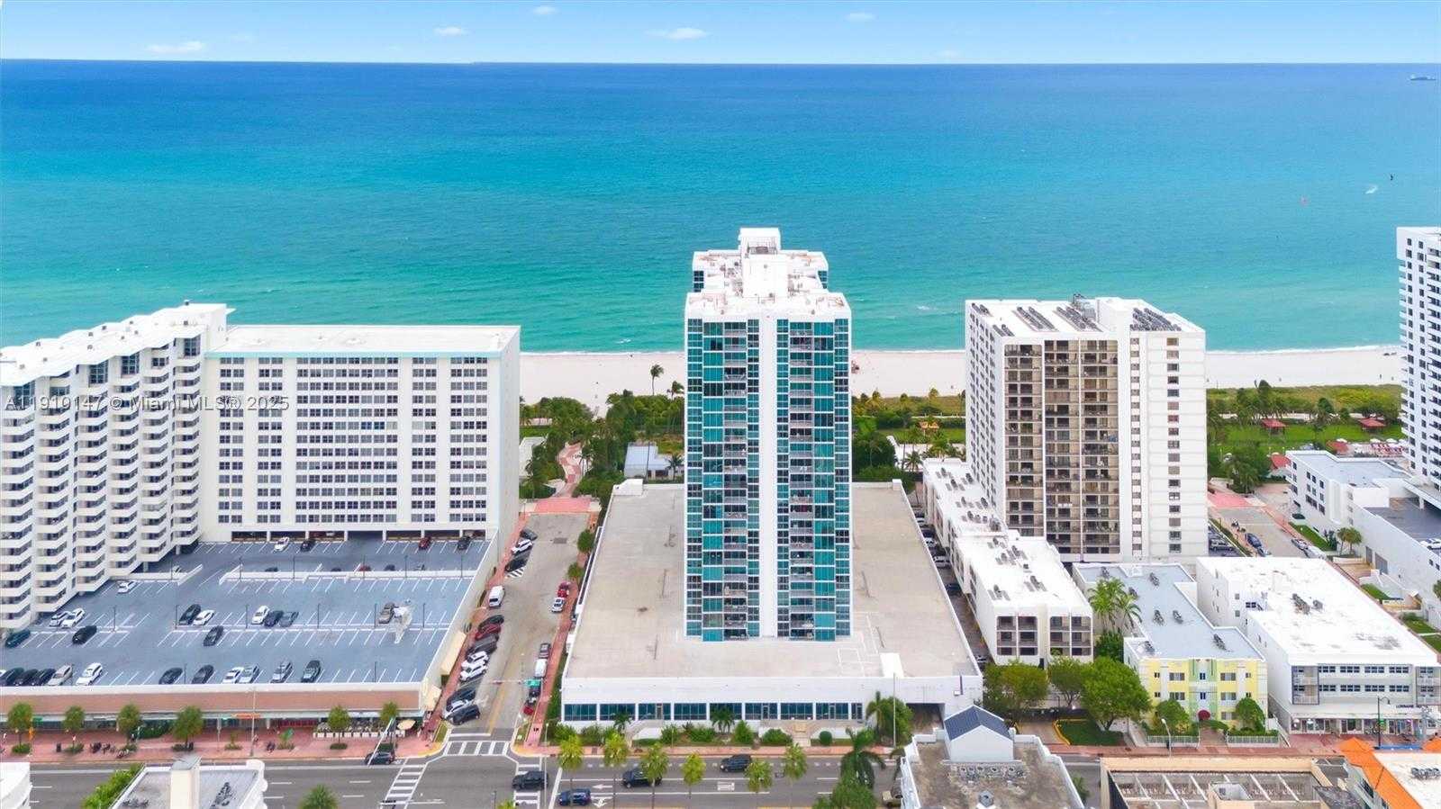 Small Image of 2655 COLLINS AVE #501, Miami Beach Number 42