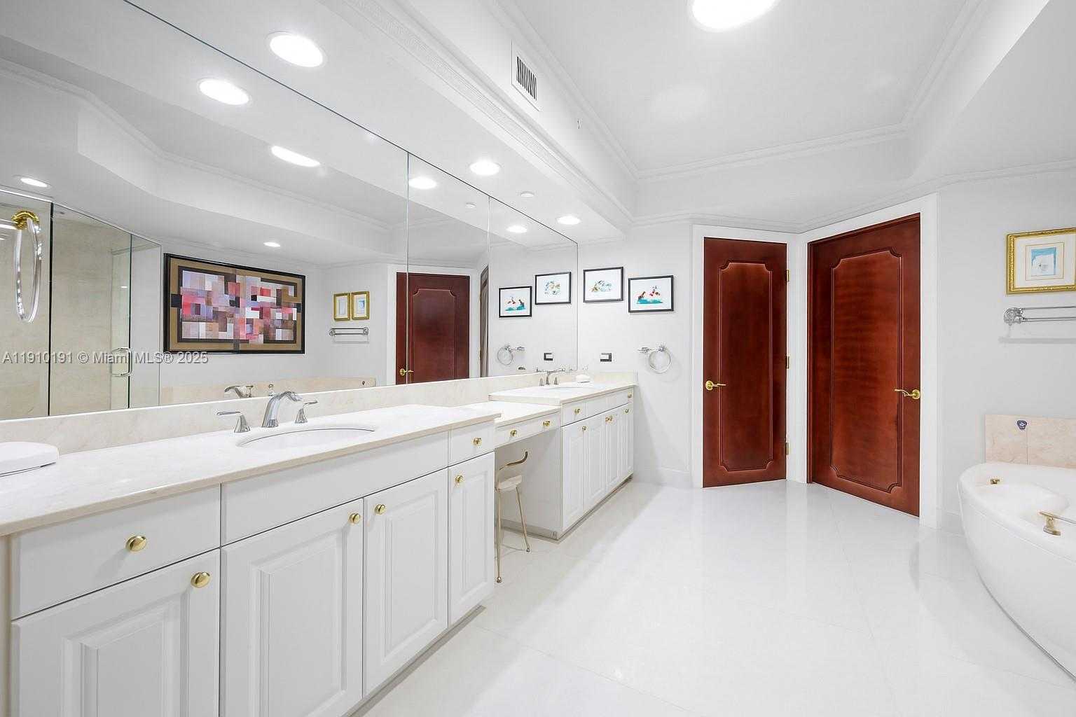 Small Image of 3201 NORTH EAST 183RD ST #1702, Aventura Number 10