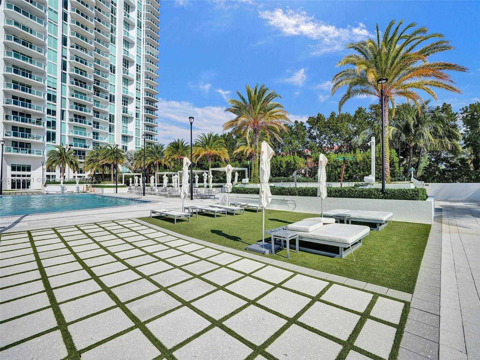 Small Image of 3201 NORTH EAST 183RD ST #1702, Aventura Number 32