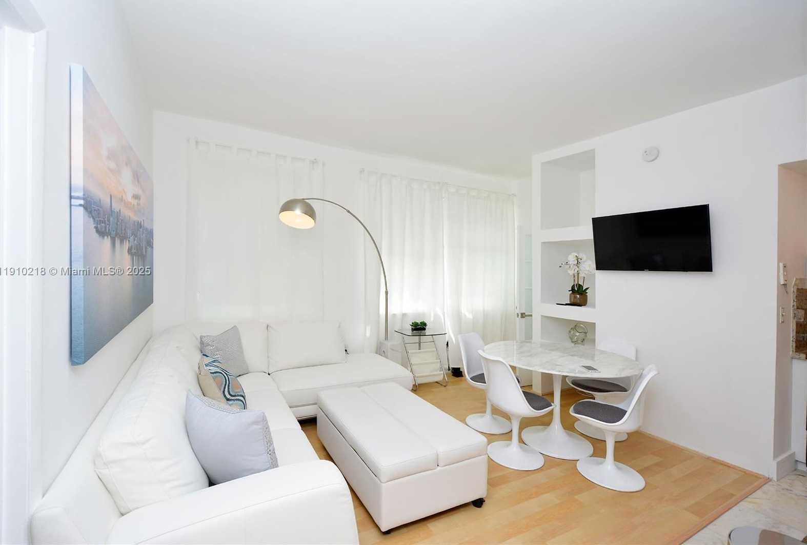 Small Image of 1342 DREXEL AVE #105, Miami Beach Number 1