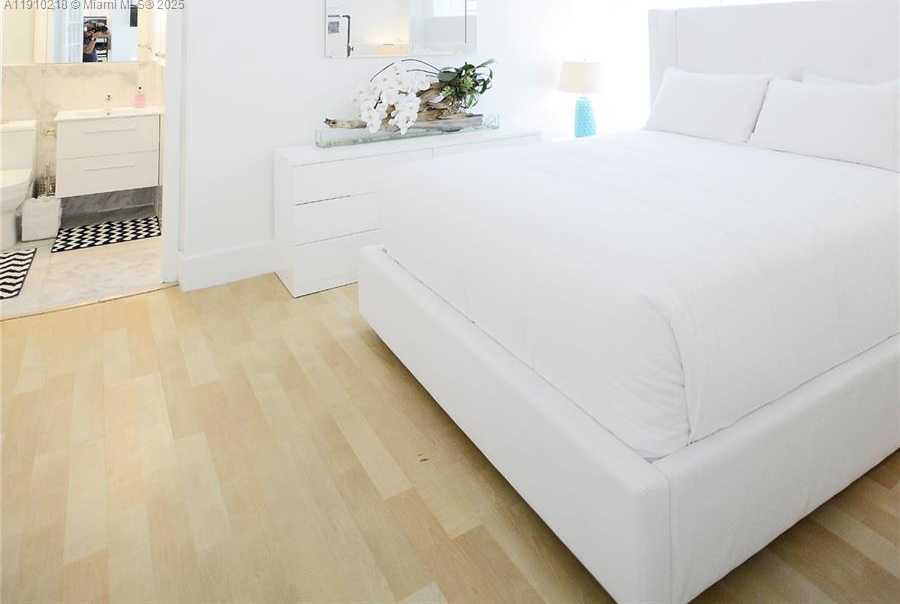 Small Image of 1342 DREXEL AVE #105, Miami Beach Number 4