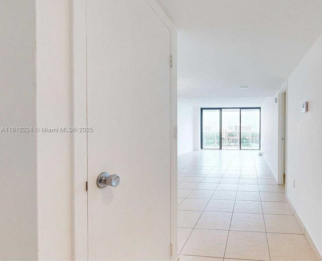 Small Image of 3675 NORTH COUNTRY CLUB DR #1610, Aventura Number 21