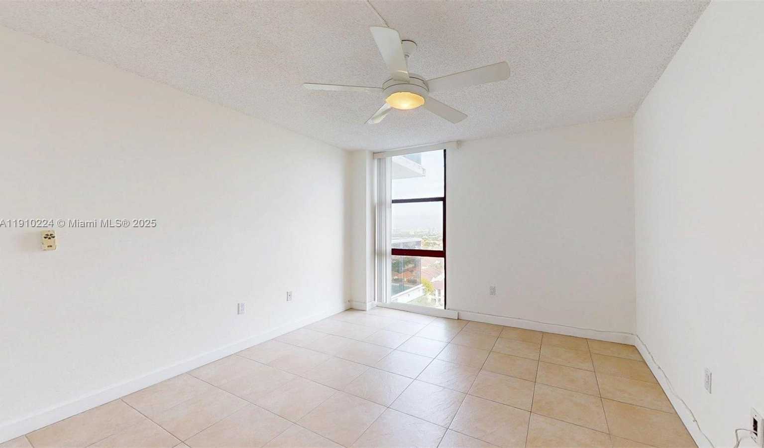 Small Image of 3675 NORTH COUNTRY CLUB DR #1610, Aventura Number 26