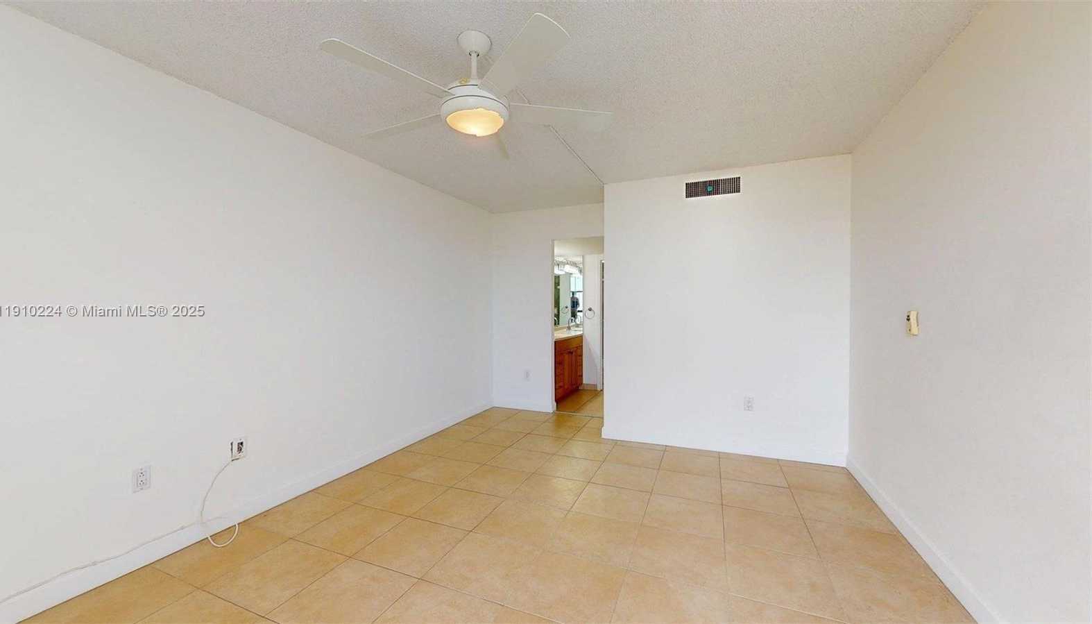 Small Image of 3675 NORTH COUNTRY CLUB DR #1610, Aventura Number 30