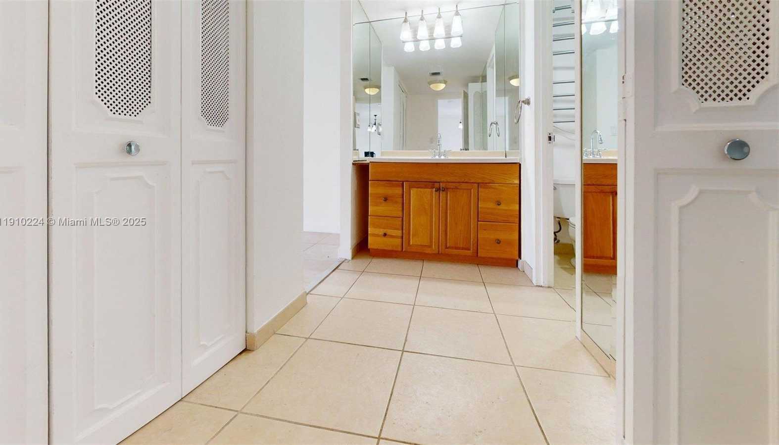 Small Image of 3675 NORTH COUNTRY CLUB DR #1610, Aventura Number 45