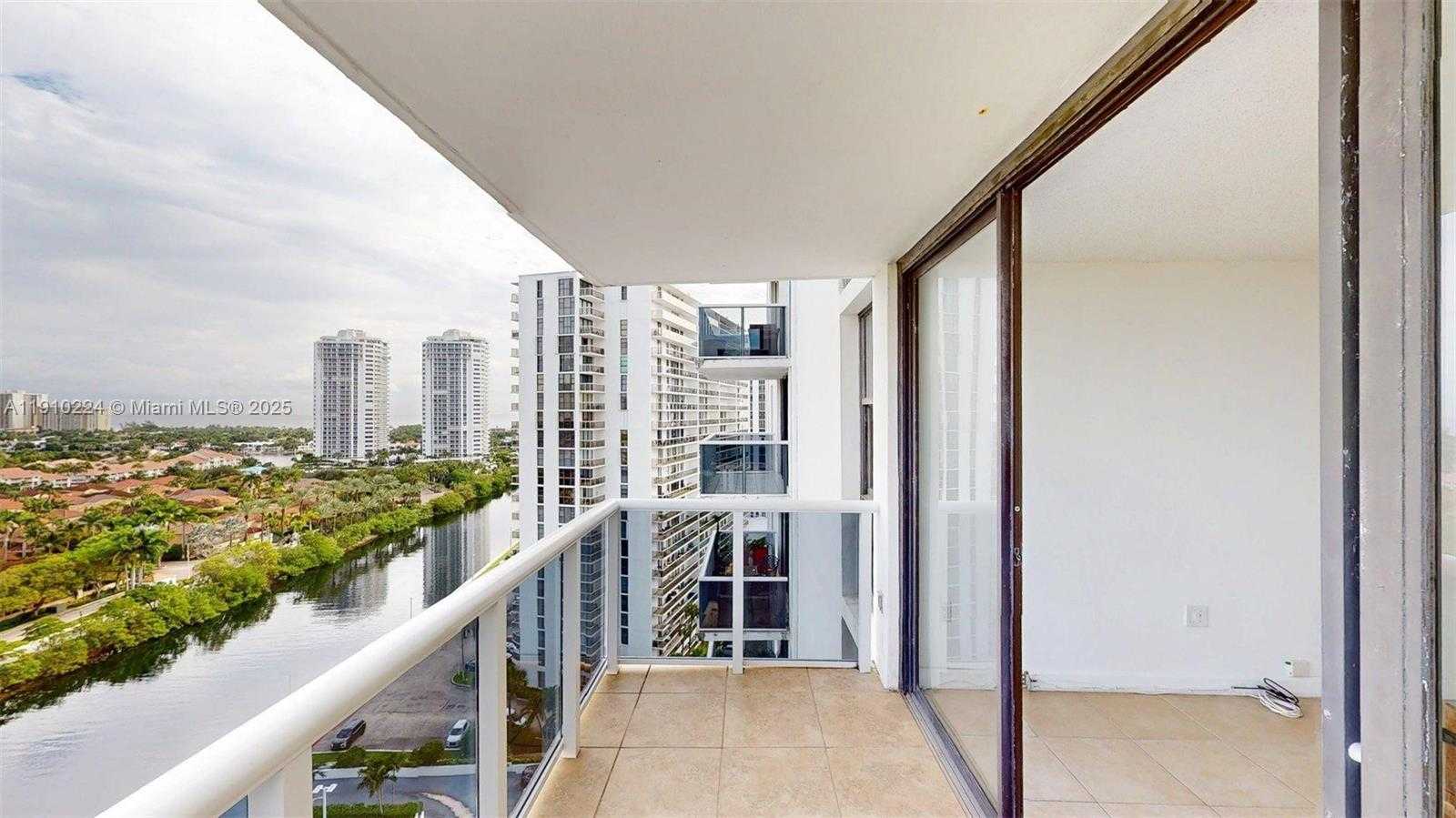 Small Image of 3675 NORTH COUNTRY CLUB DR #1610, Aventura Number 48