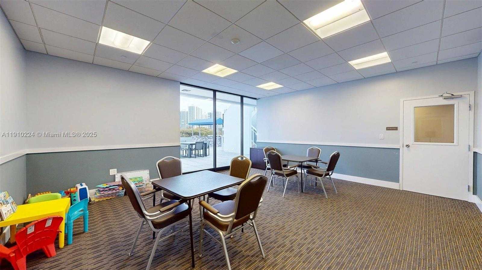 Small Image of 3675 NORTH COUNTRY CLUB DR #1610, Aventura Number 63