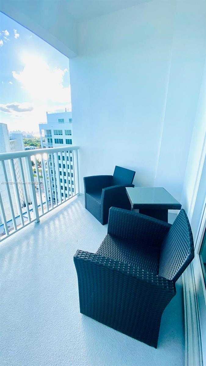 Small Image of 5401 COLLINS AVE #1510, Miami Beach Number 26