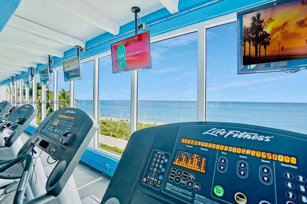 Small Image of 5401 COLLINS AVE #1510, Miami Beach Number 30