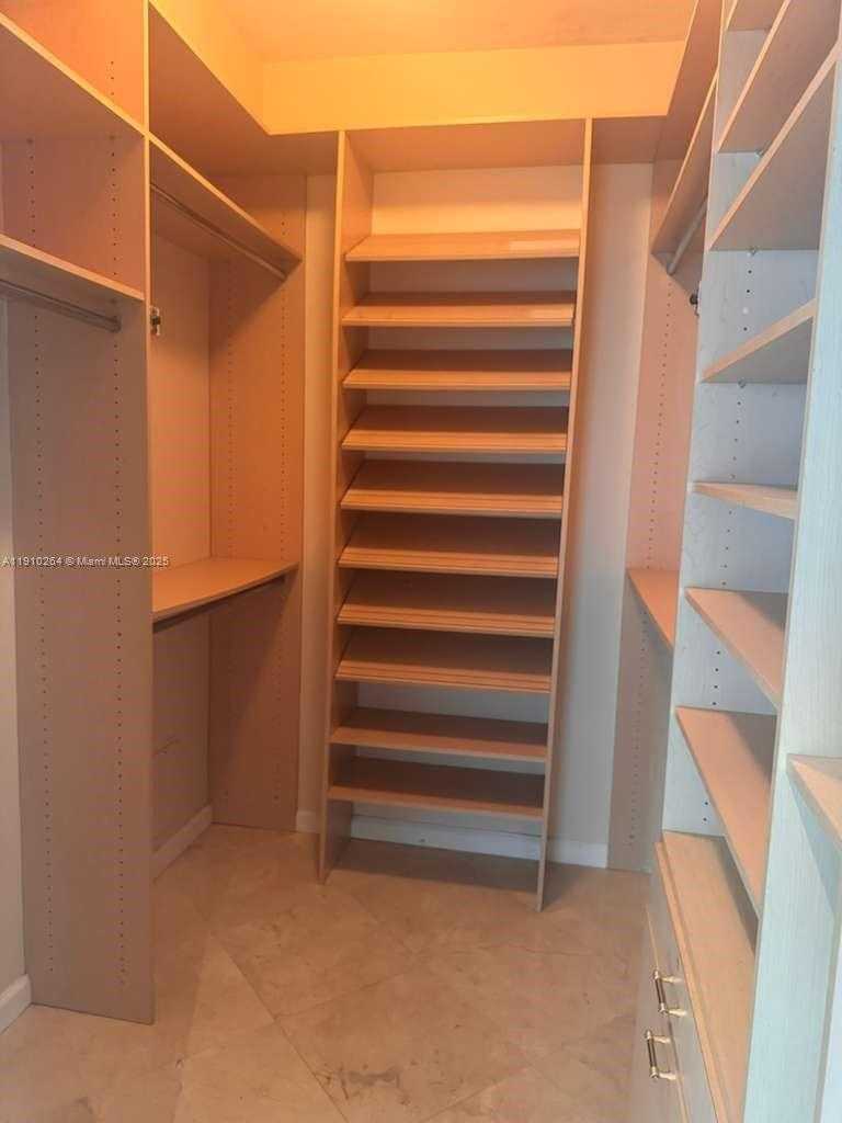 Small Image of 5025 COLLINS AVE #1602, Miami Beach Number 10