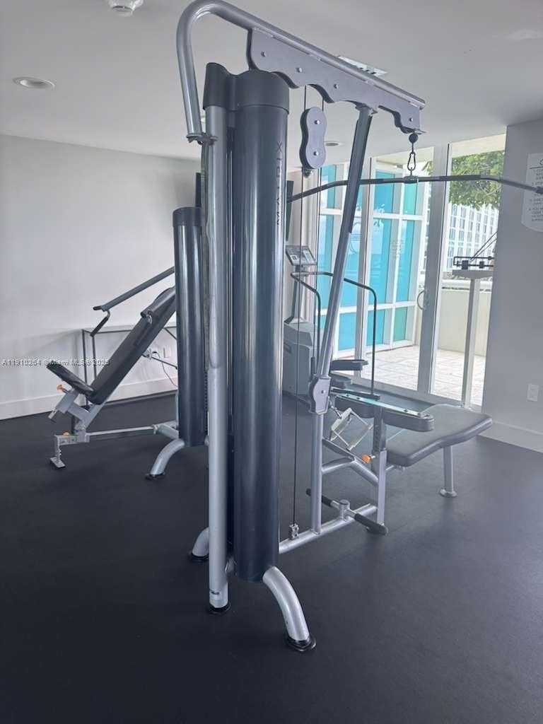 Small Image of 5025 COLLINS AVE #1602, Miami Beach Number 27