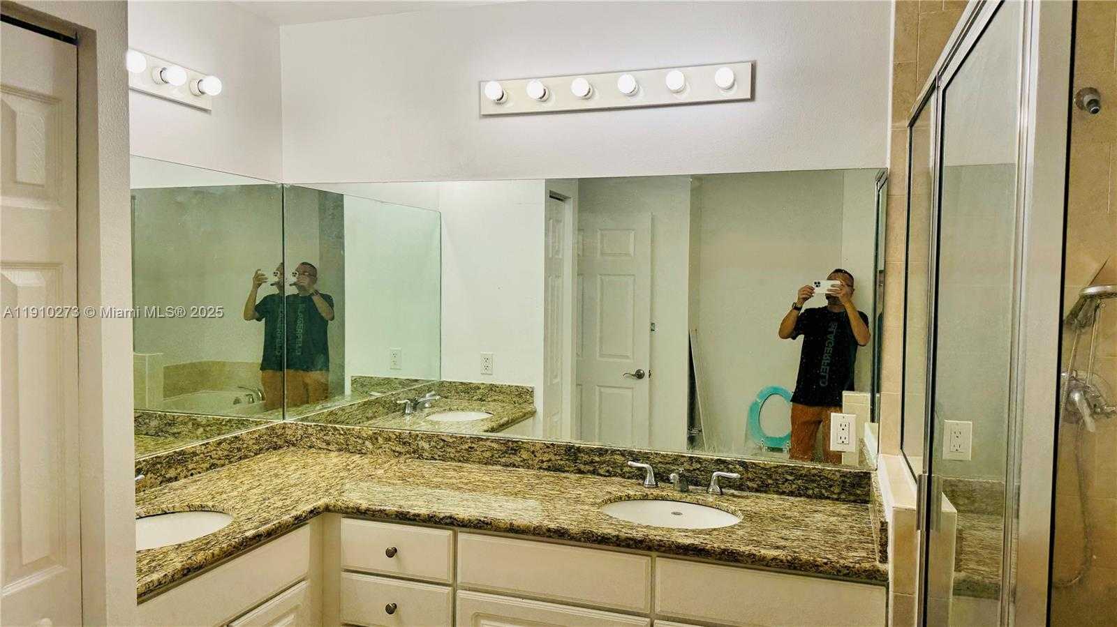 Small Image of 3001 NORTH EAST 185TH ST #431, Aventura Number 9