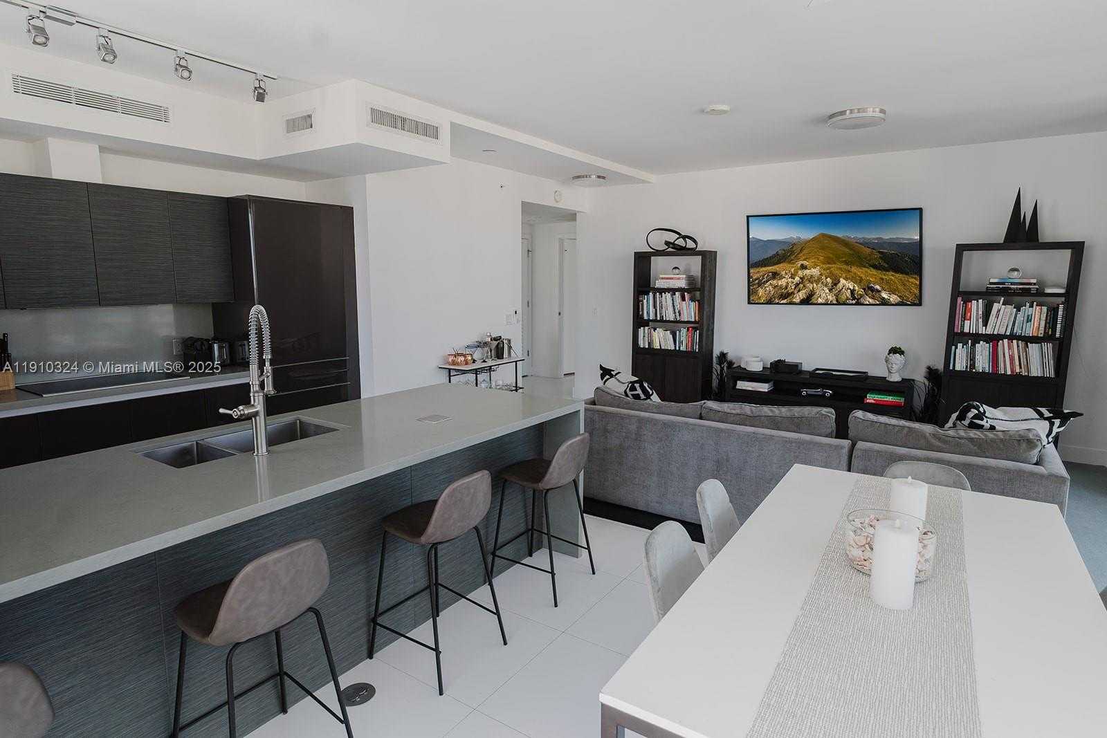 Small Image of 1080 BRICKELL AVE #3309, Miami Number 14