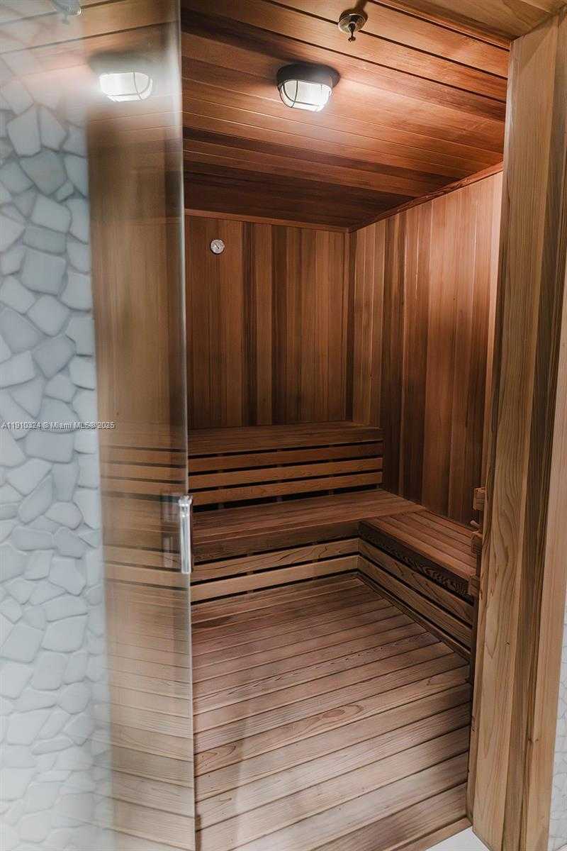 Small Image of 1080 BRICKELL AVE #3309, Miami Number 7