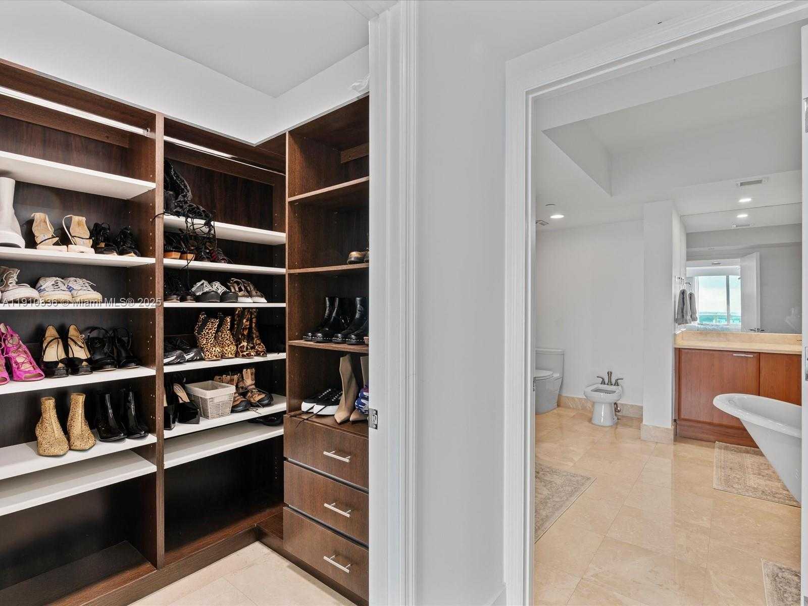 Small Image of 3301 NORTH EAST 183RD ST #2706, Aventura Number 19