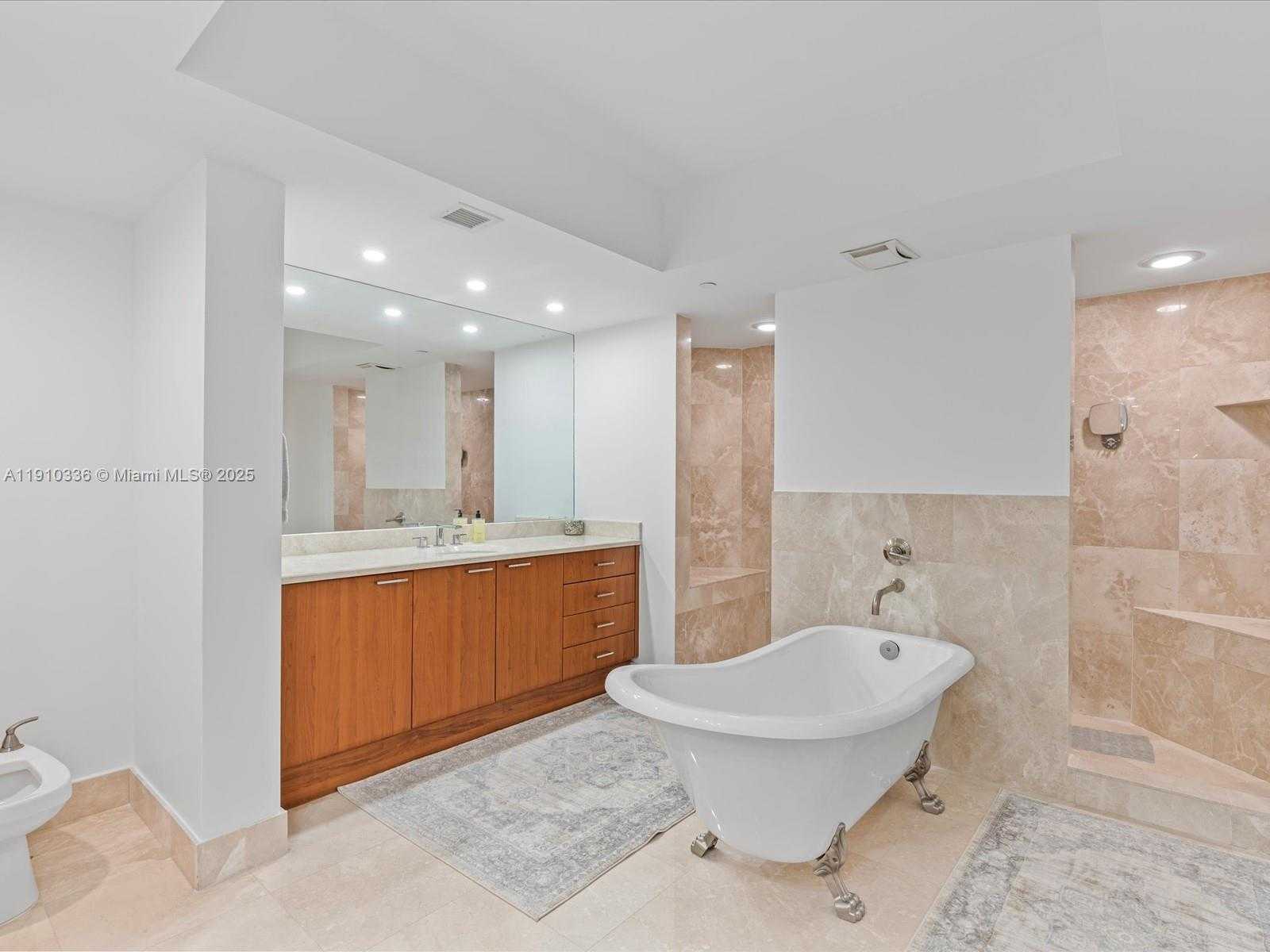 Small Image of 3301 NORTH EAST 183RD ST #2706, Aventura Number 21