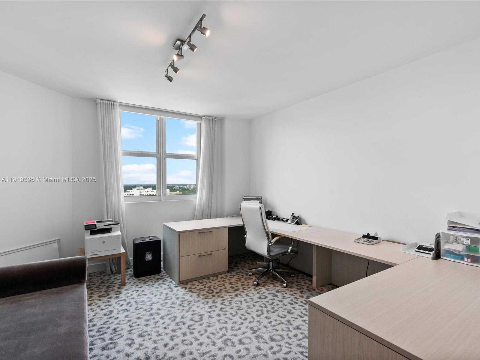 Small Image of 3301 NORTH EAST 183RD ST #2706, Aventura Number 30