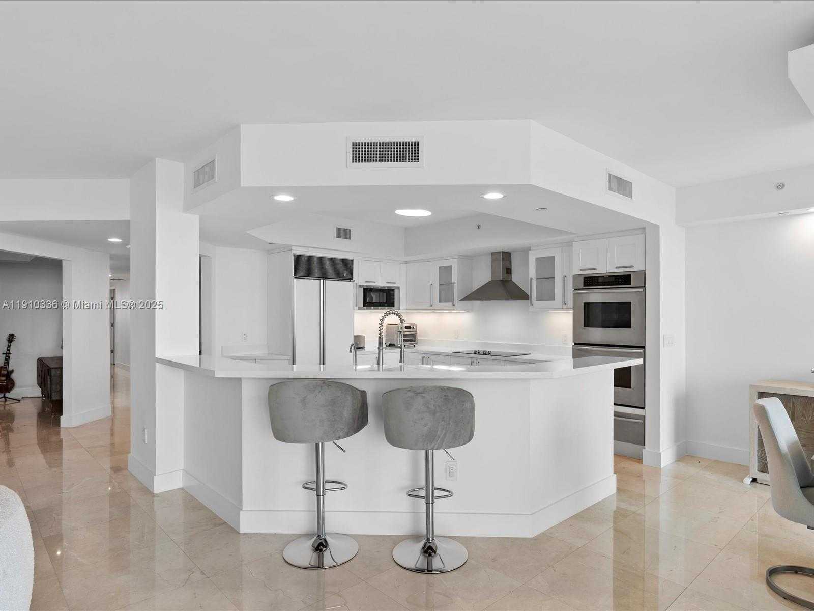 Small Image of 3301 NORTH EAST 183RD ST #2706, Aventura Number 9