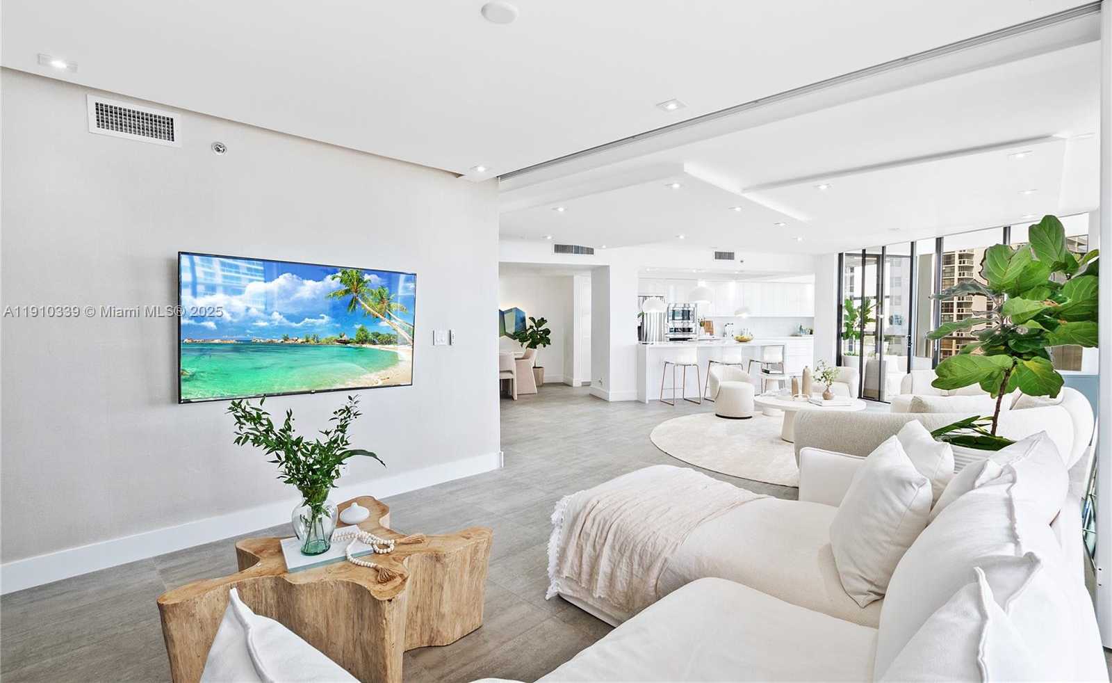 Small Image of 20281 EAST COUNTRY CLUB DR #808, Aventura Number 14