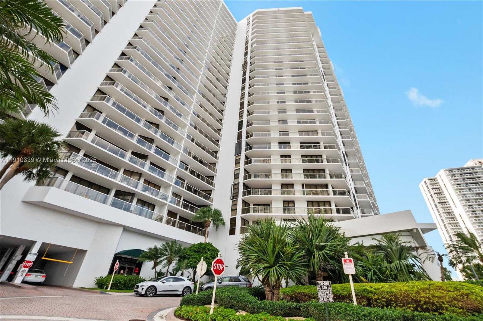 Small Image of 20281 EAST COUNTRY CLUB DR #808, Aventura Number 40