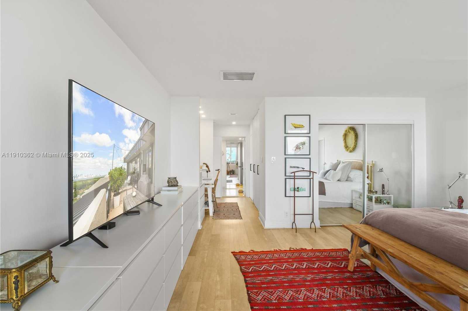 Small Image of 151 CRANDON BLVD #1136, Key Biscayne Number 35