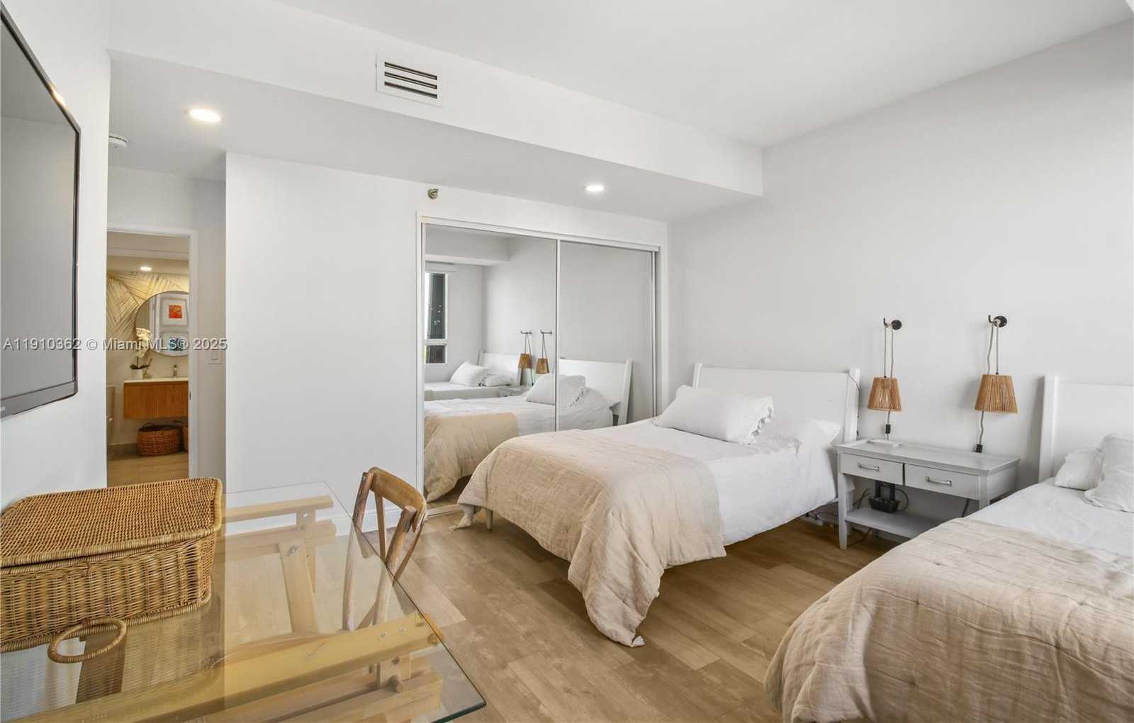 Small Image of 151 CRANDON BLVD #1136, Key Biscayne Number 51