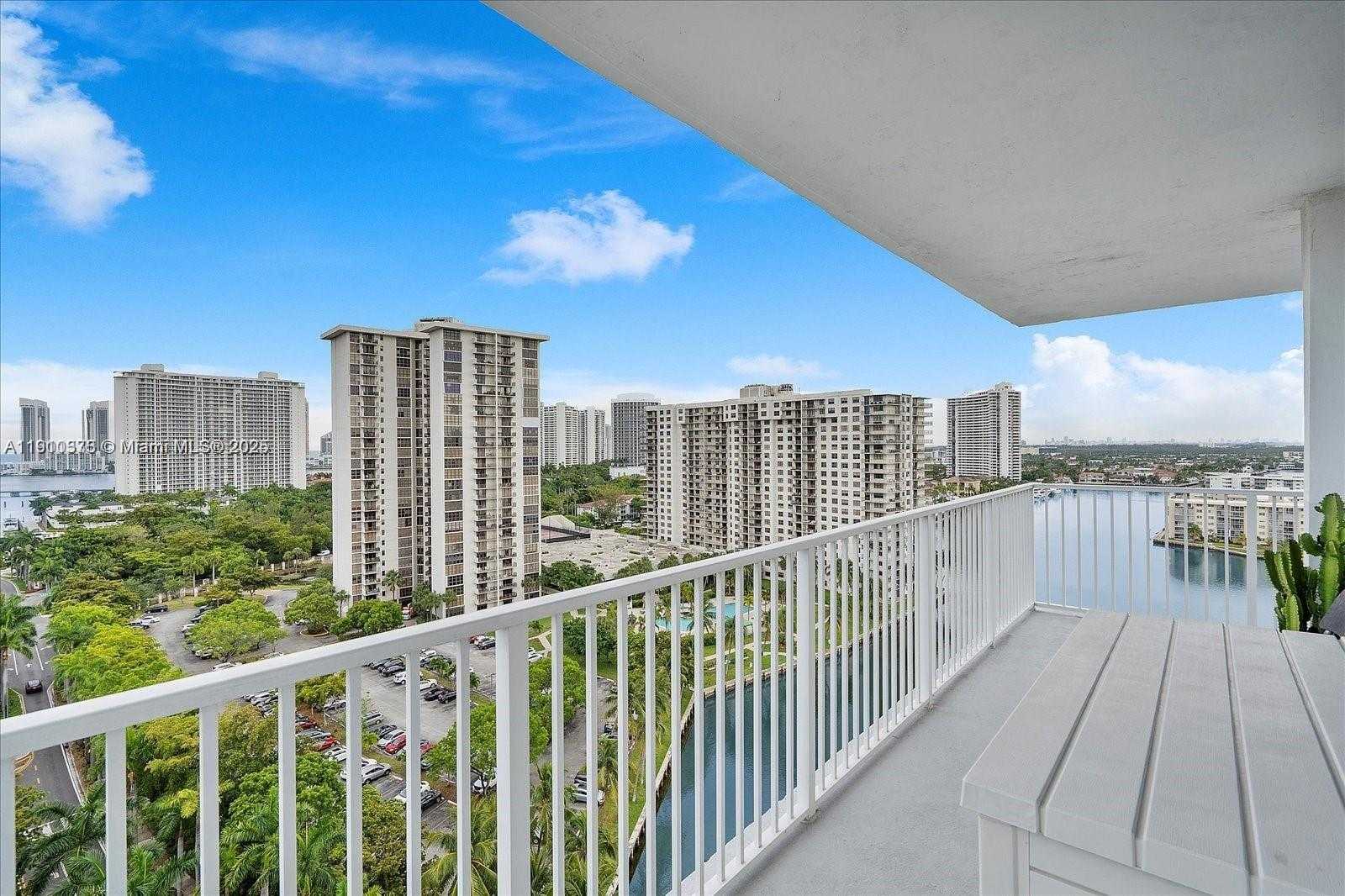 Small Image of 2851 NORTH EAST 183RD ST #1717E, Aventura Number 4