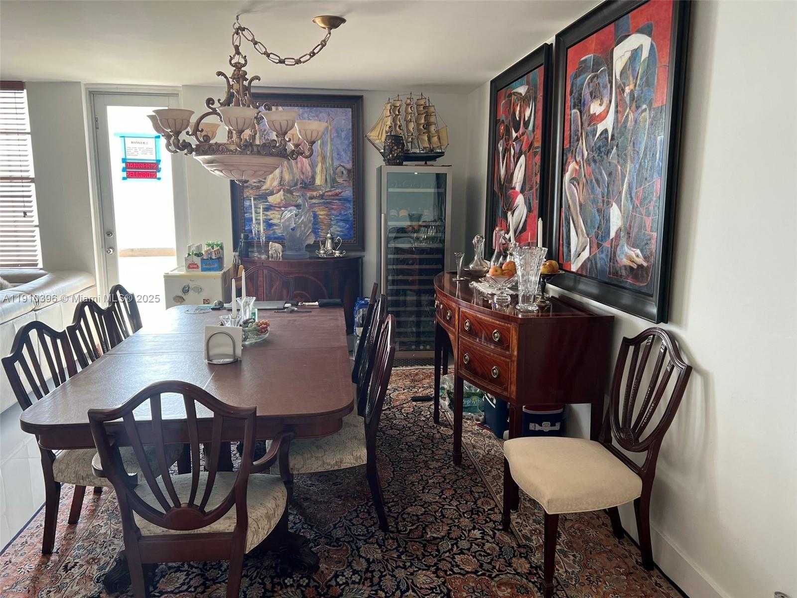 Small Image of Surfside Number 17