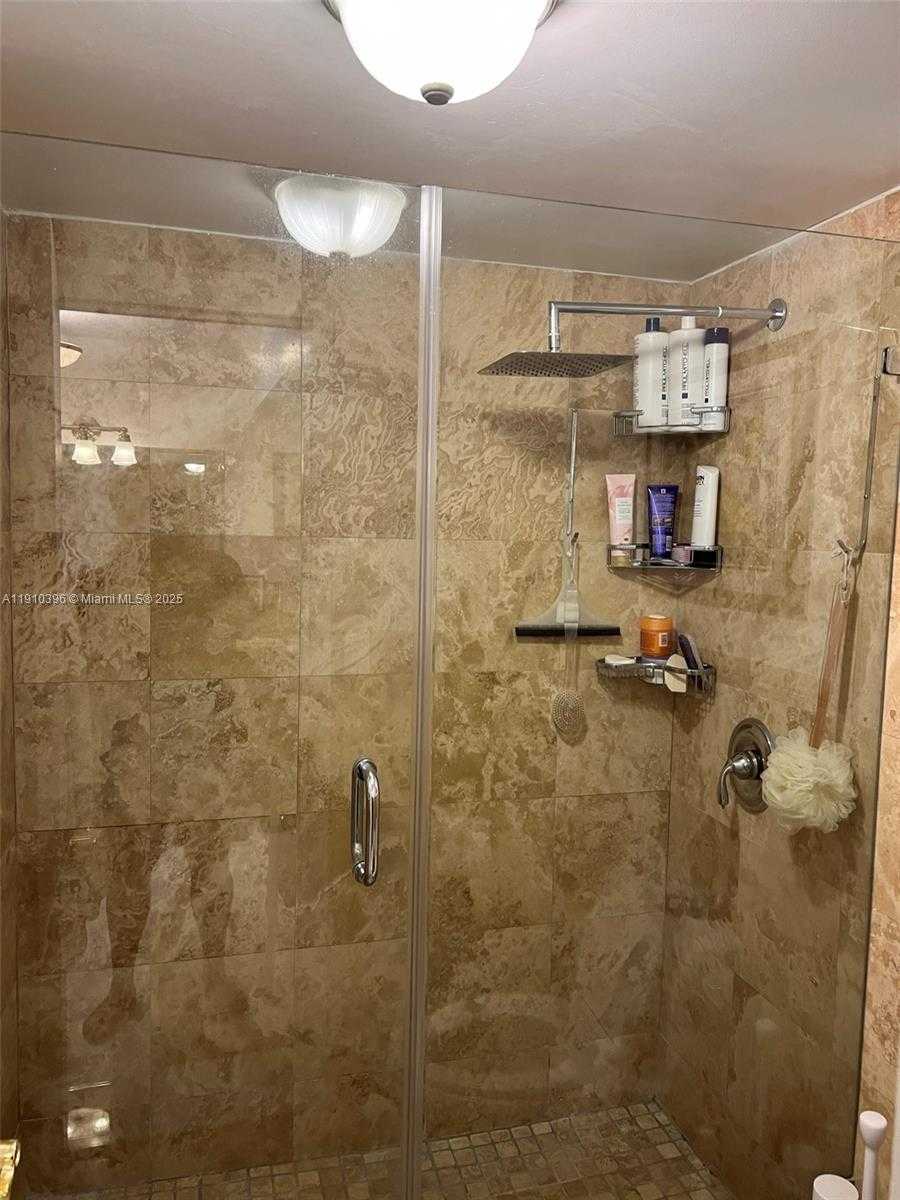 Small Image of Surfside Number 27