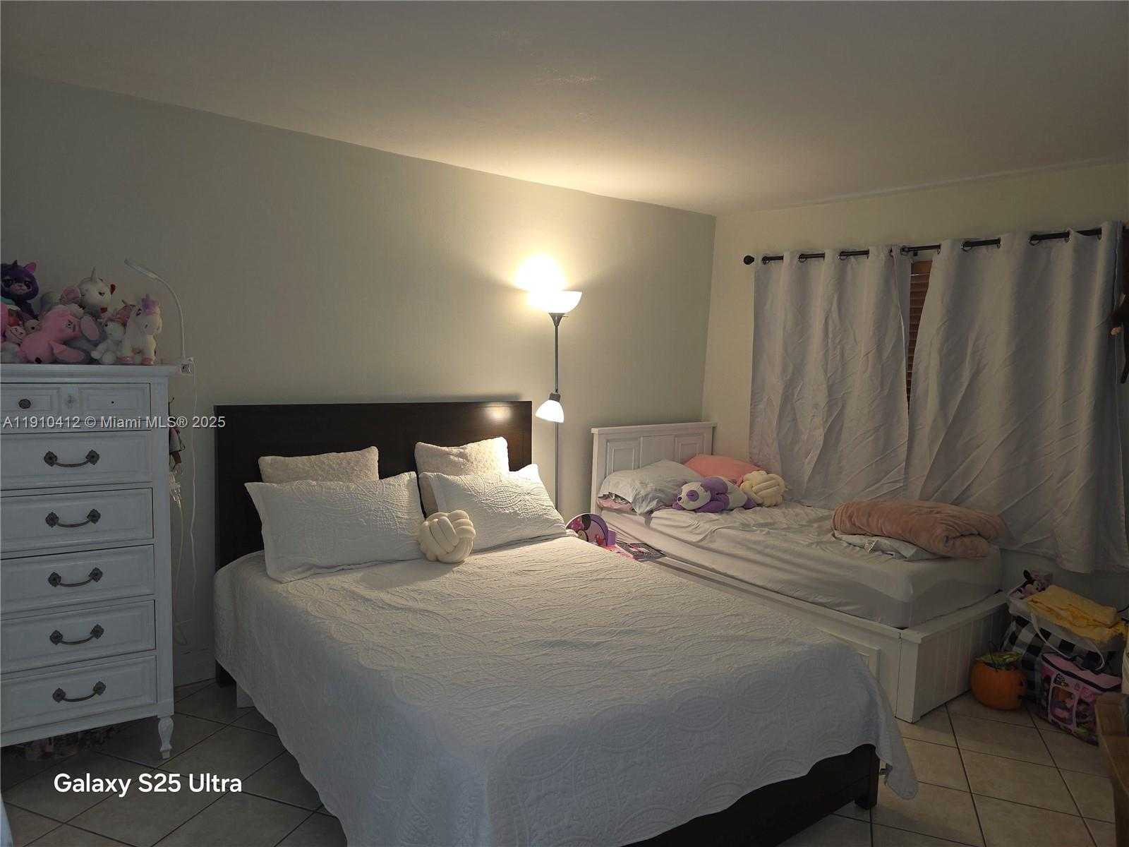 Small Image of Miami Lakes Number 11