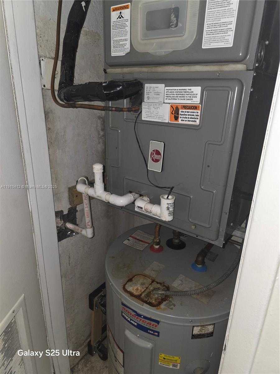 Small Image of Miami Lakes Number 22