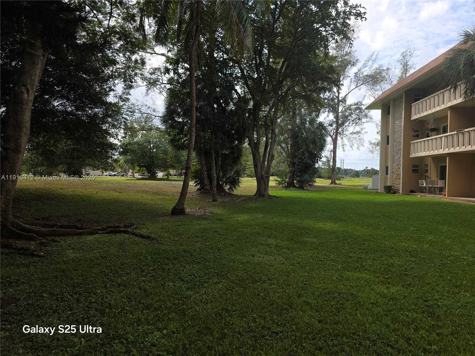 Small Image of Miami Lakes Number 8