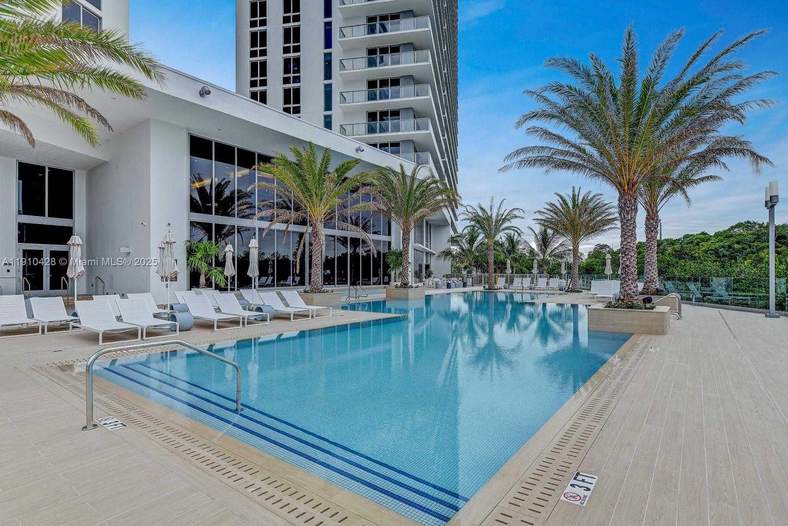 Small Image of 16385 BISCAYNE BLVD #1219, North Miami Beach Number 23