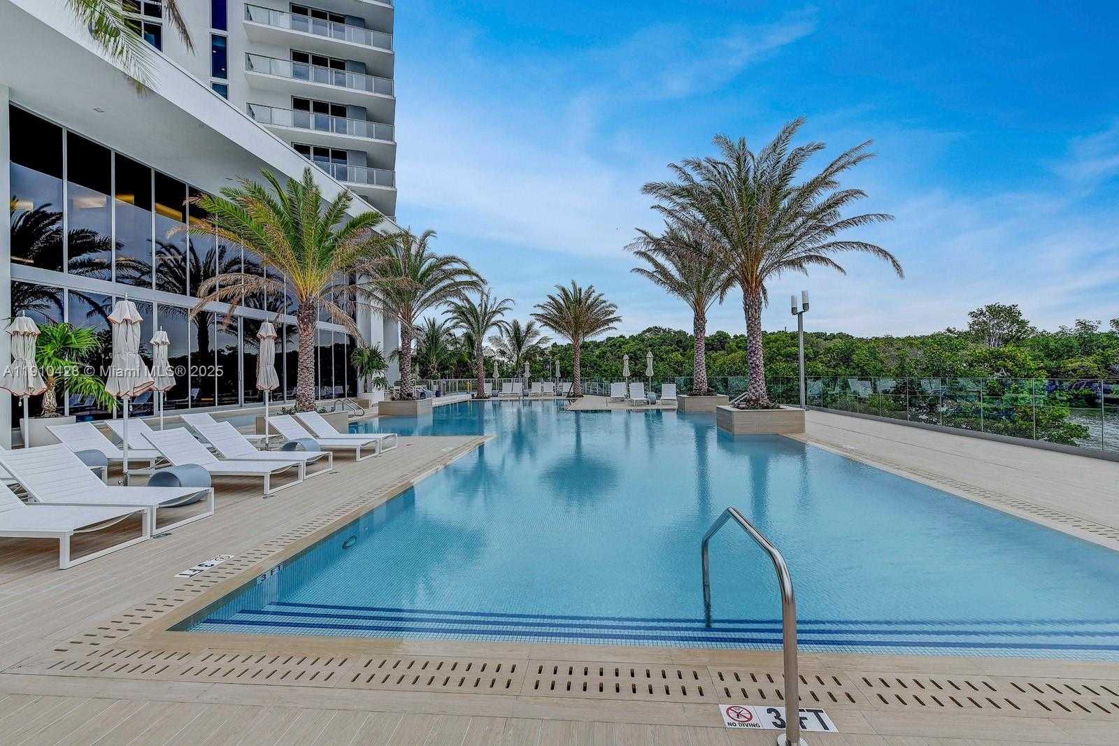 Small Image of 16385 BISCAYNE BLVD #1219, North Miami Beach Number 25