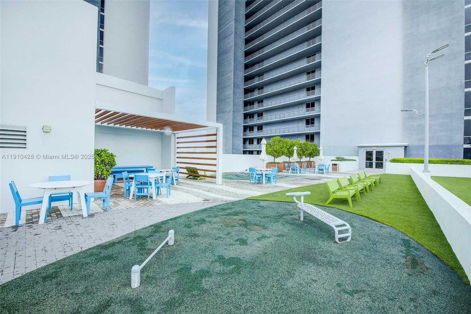 Small Image of 16385 BISCAYNE BLVD #1219, North Miami Beach Number 28